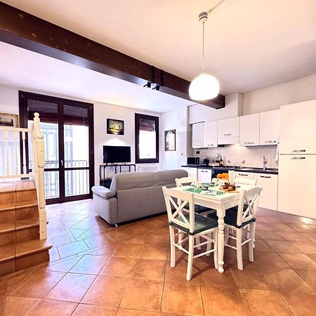 Apartamento Realkasa Towers View Bolonia Exterior foto